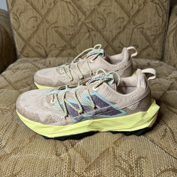 New Balance Tektrel WTTTRLH1 Womens Brown Running Shoes Size 8.5 D Lightly Worn! - Picture 1 of 9